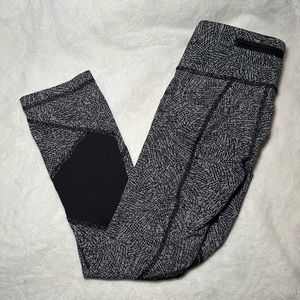 Black and White Patterned Lululemon Pants XS/2